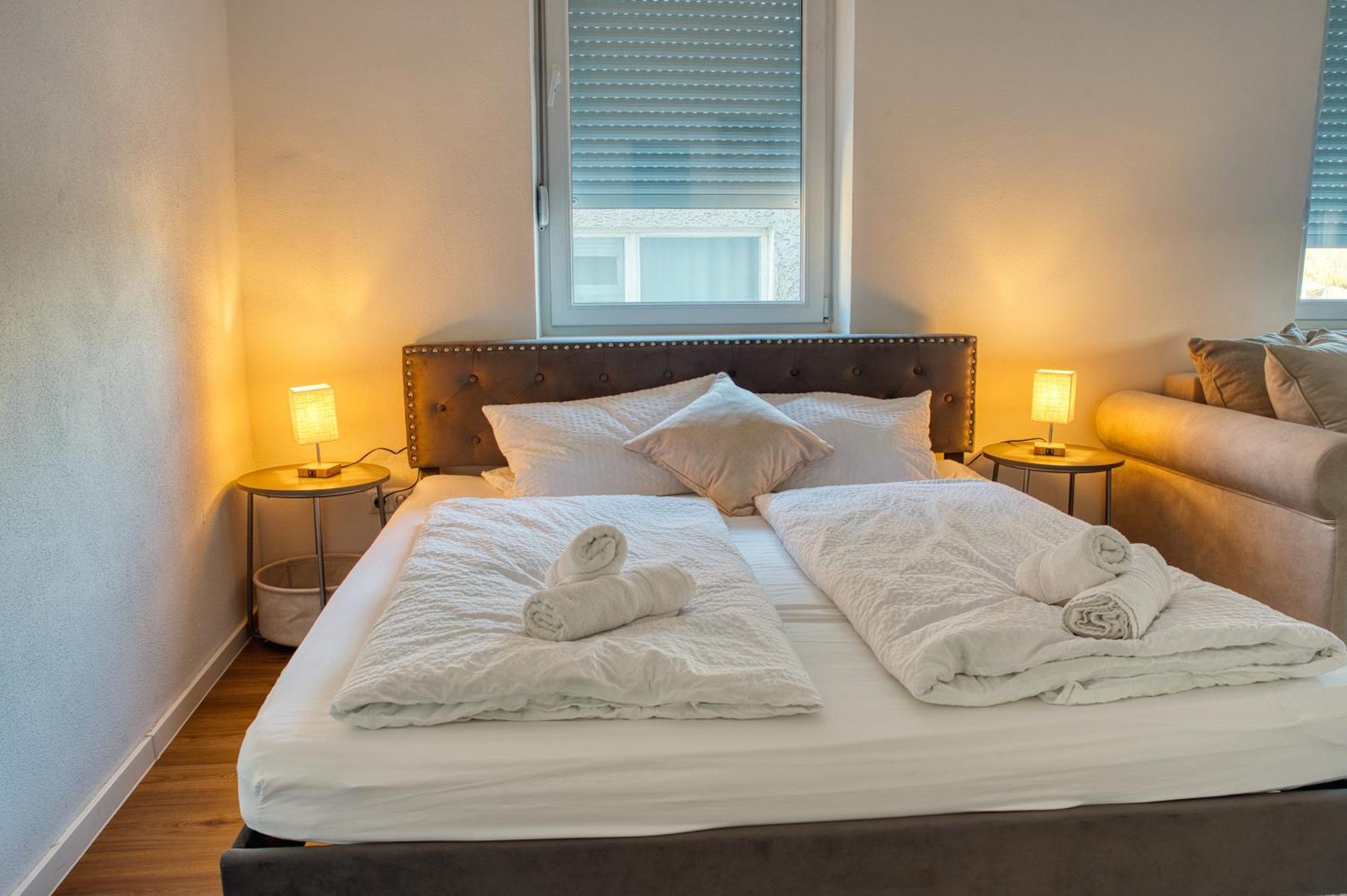 Wen Bhf Neu & Zentral In Weiden Fuer Bis Zu 6 Personen Apartment Weiden in der Oberpfalz Luaran gambar